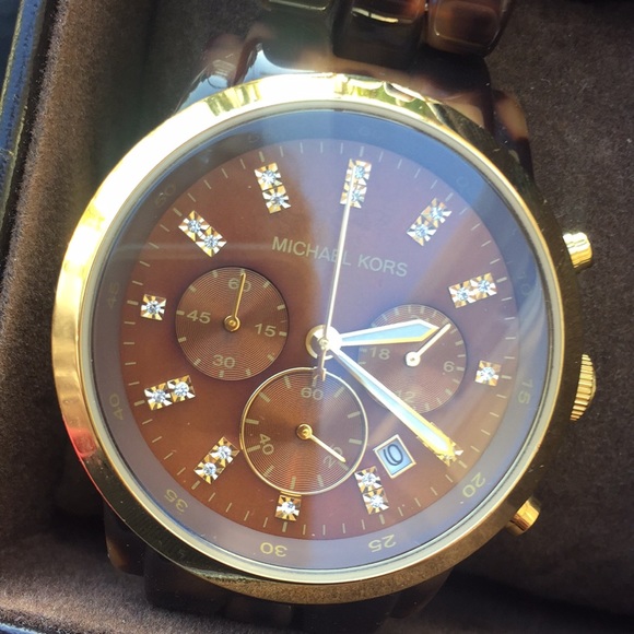 Michael Kors tortoise shell watch - Picture 6 of 7